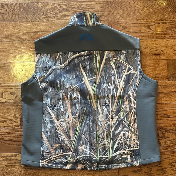 Final Approach Vest - Picture 5 of 5